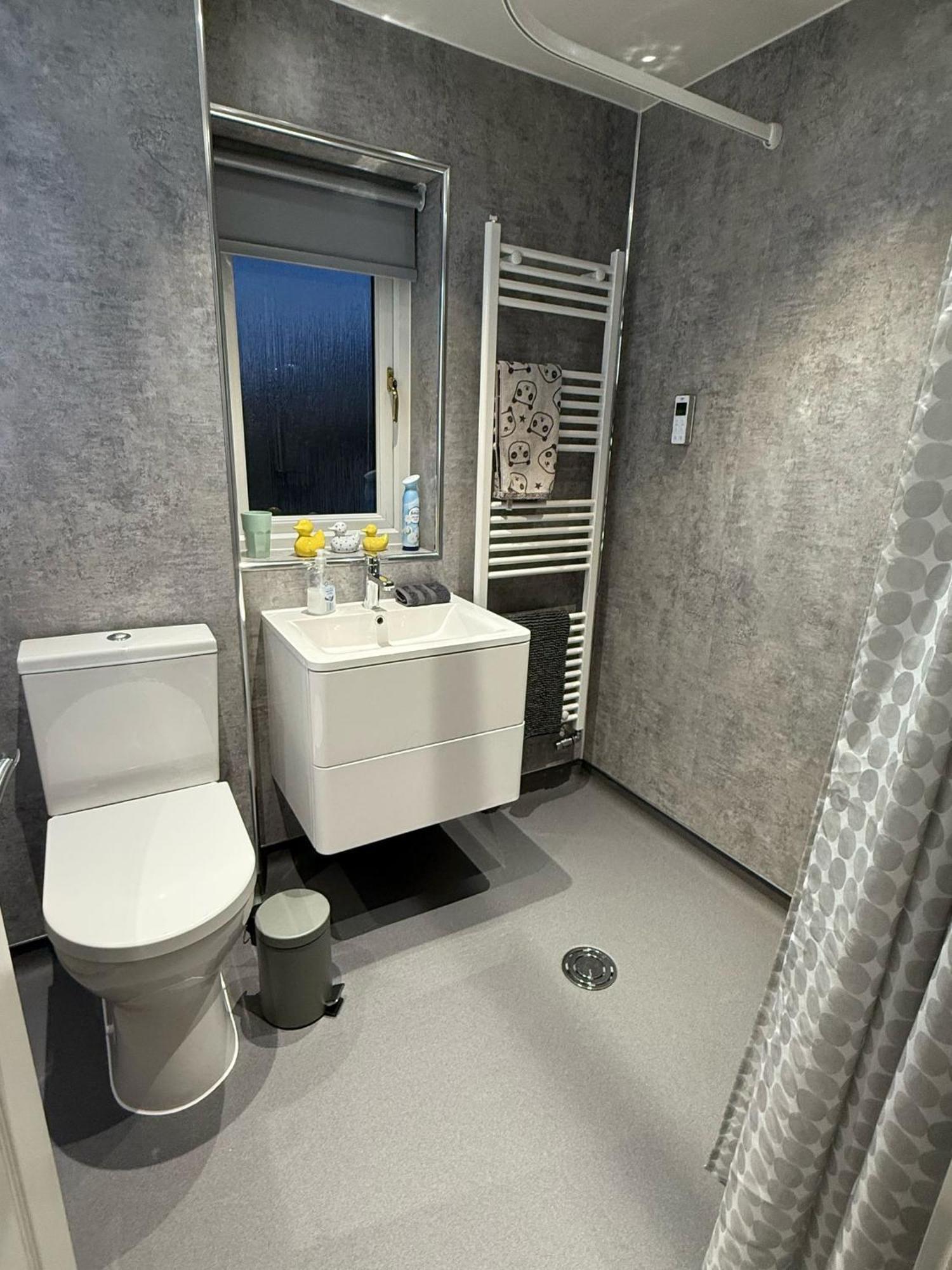 Single Room With Beautiful Garden Edinburg Exteriör bild