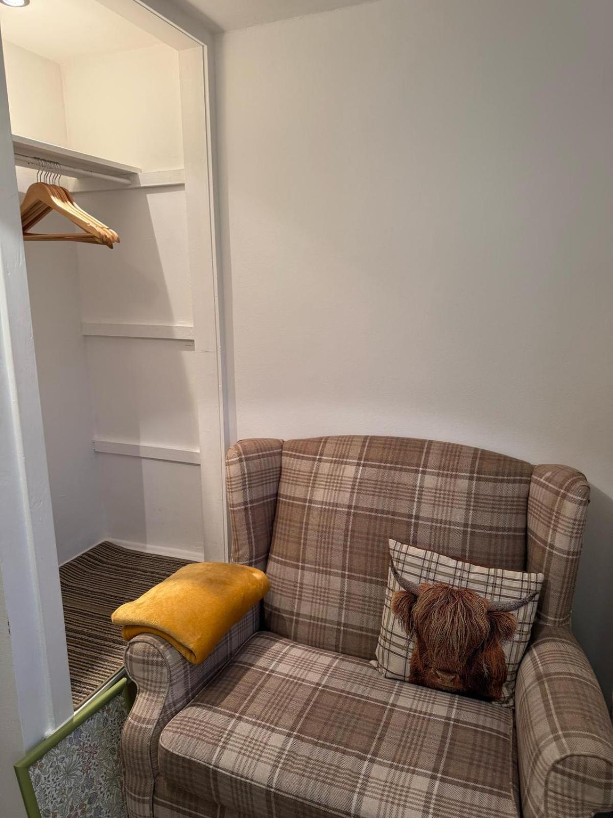 Single Room With Beautiful Garden Edinburg Exteriör bild